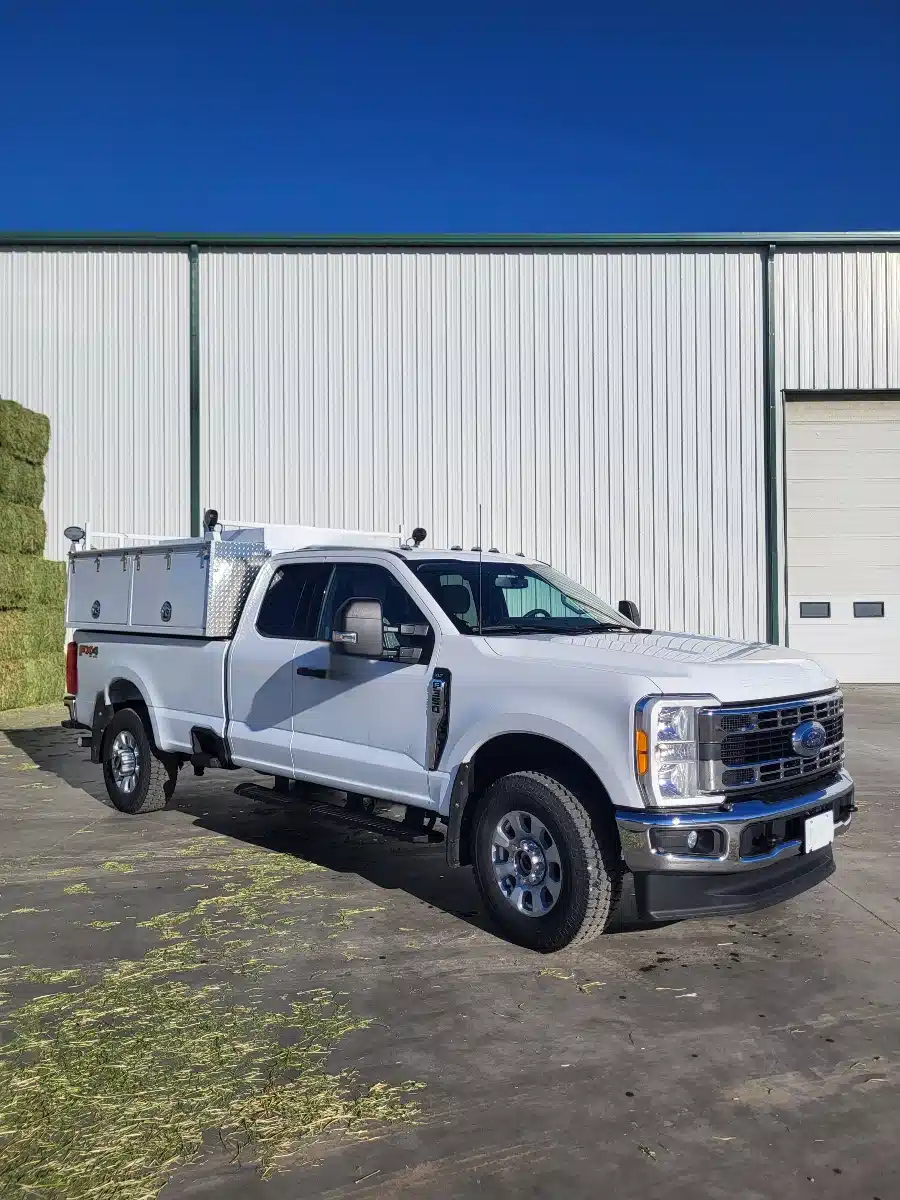Gallery image 2 for Used 2023 Ford F350 XLT Truck - Service