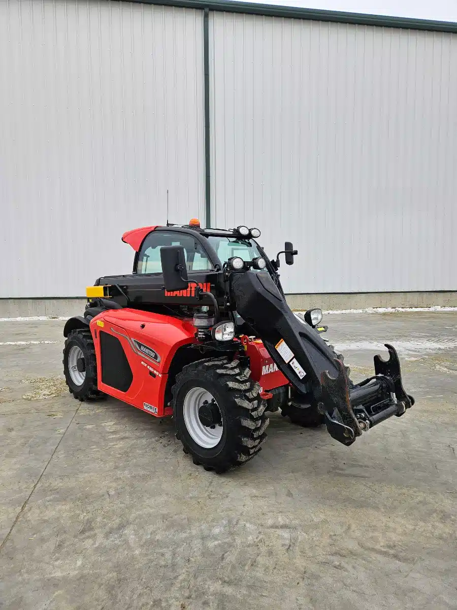 Gallery image 2 for Used 2024 Manitou MLT 420 TeleHandler