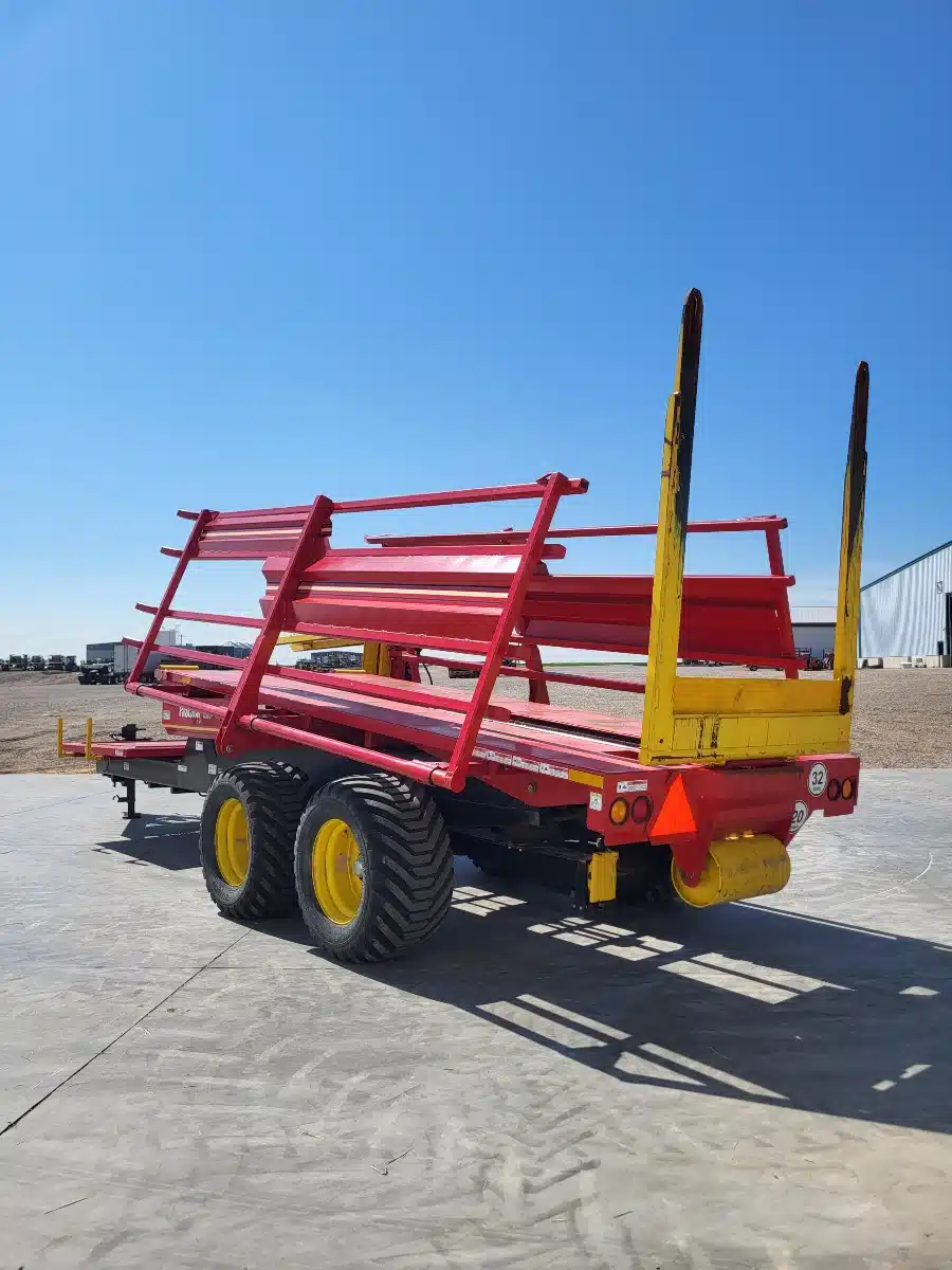 Gallery image 2 for 2023 Highline FaStack 1200 Hay Stacker