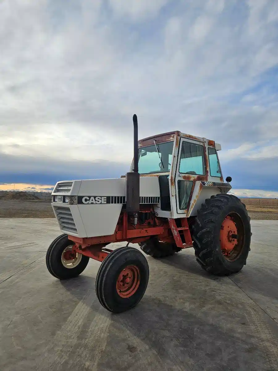 Gallery image 2 for 1979 Case 2090 Tractor
