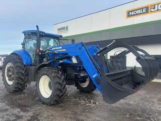 2016 New Holland T7.245 Tractor Loader