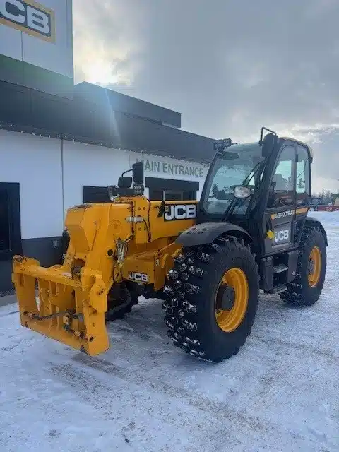 Gallery image 2 for 2023 JCB 560-80 TeleHandler