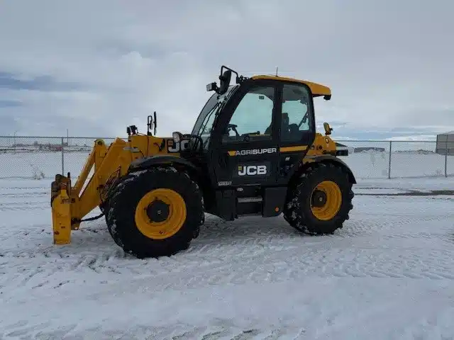 Gallery image 2 for 2023 JCB 542-70 TeleHandler