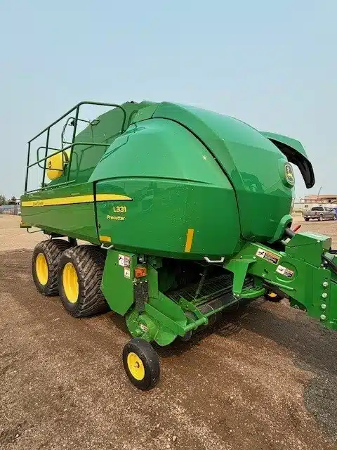 Gallery image 2 for 2018 John Deere L331 Square Baler - Large