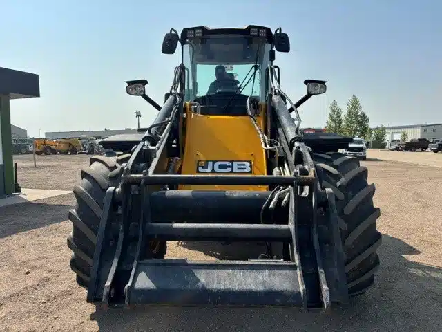 Gallery image 2 for 2025 JCB 427 Wheel Loader