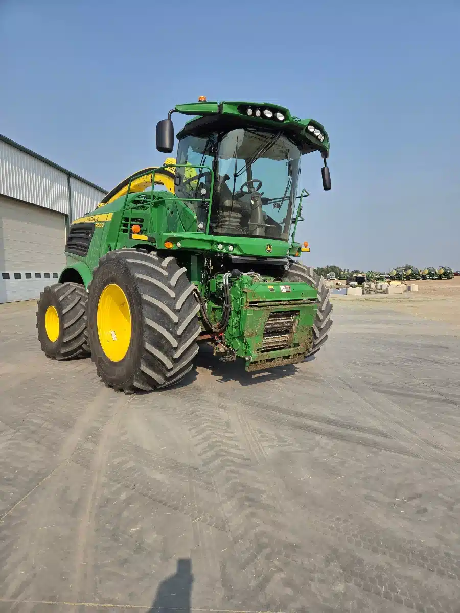Gallery image 2 for 2024 John Deere 8500 Forage Harvester
