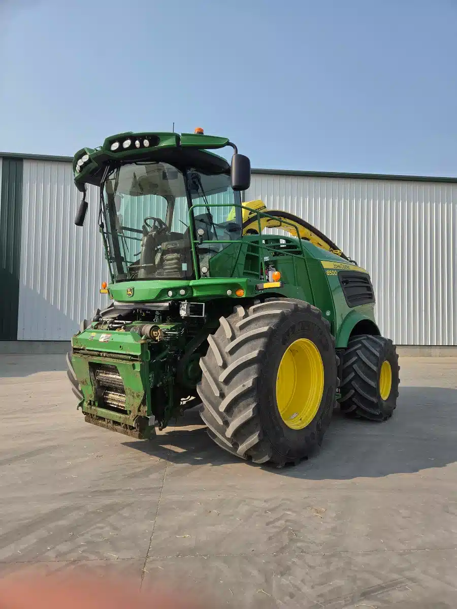Gallery image 1 for 2024 John Deere 8500 Forage Harvester
