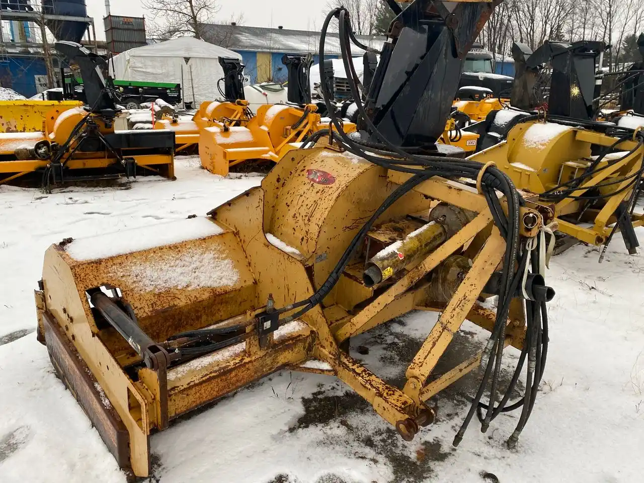 Gallery image 1 for Used Artix Bi-Directionnal Snow Blower