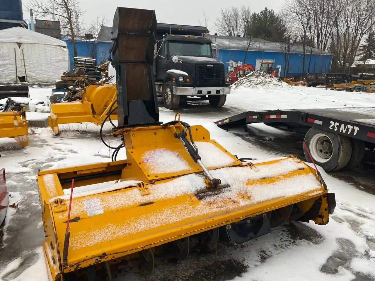 Gallery image 1 for Used Artix Bi-Directionnal Snow Blower