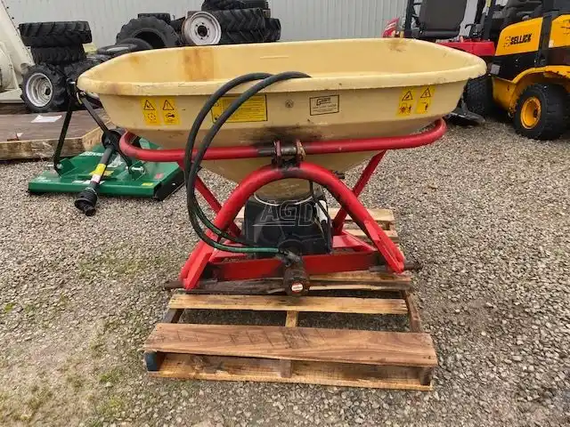 Gallery image 2 for Used Vicon PS 403 Spreader - Fertilizer