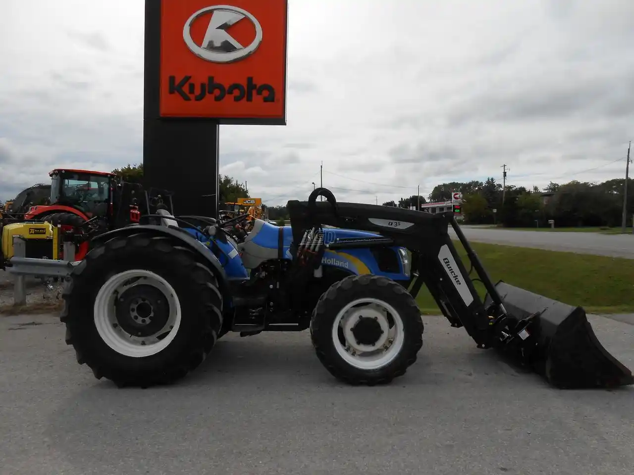 Gallery image 1 for Used 2012 New Holland T4050 Tractor