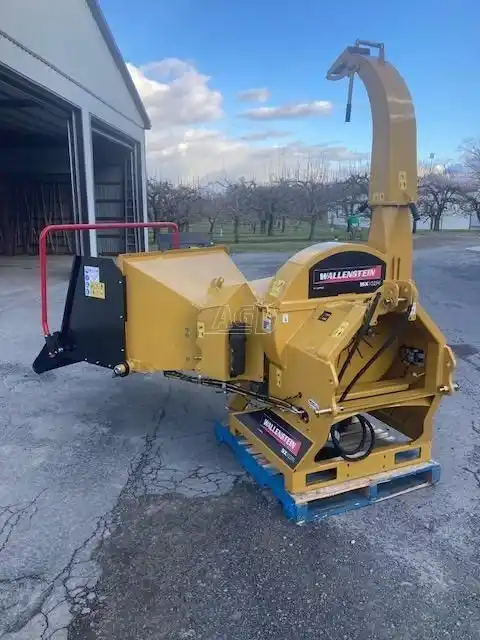 Gallery image 2 for New 2023 Wallenstein BX102R Wood Chipper