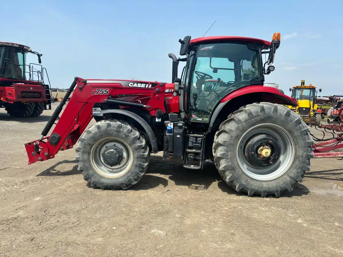 Gallery image 1 for Used 2017 Case IH MAXXUM 125 Tractor