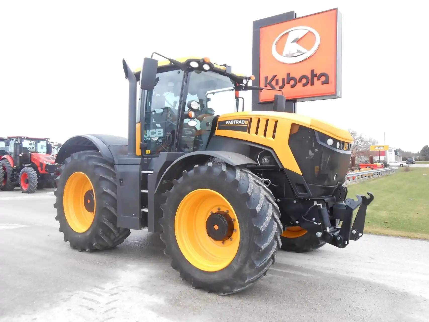 Gallery image 1 for Used 2022 JCB FASTRAC 8330 Tractor