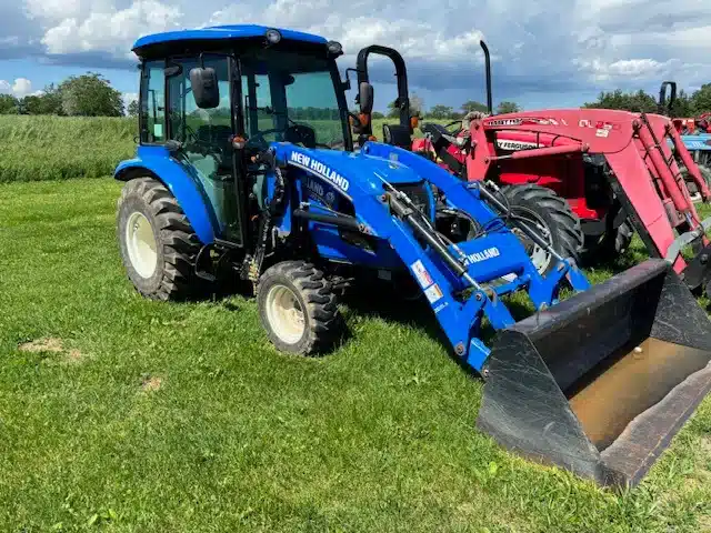 Gallery image 1 for 2021 New Holland BOOMER 40 Tractor