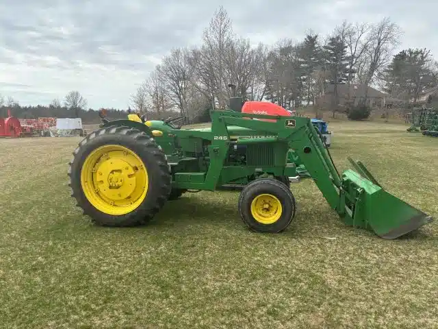 Gallery image 2 for Used 1973 John Deere 2130 Tractor