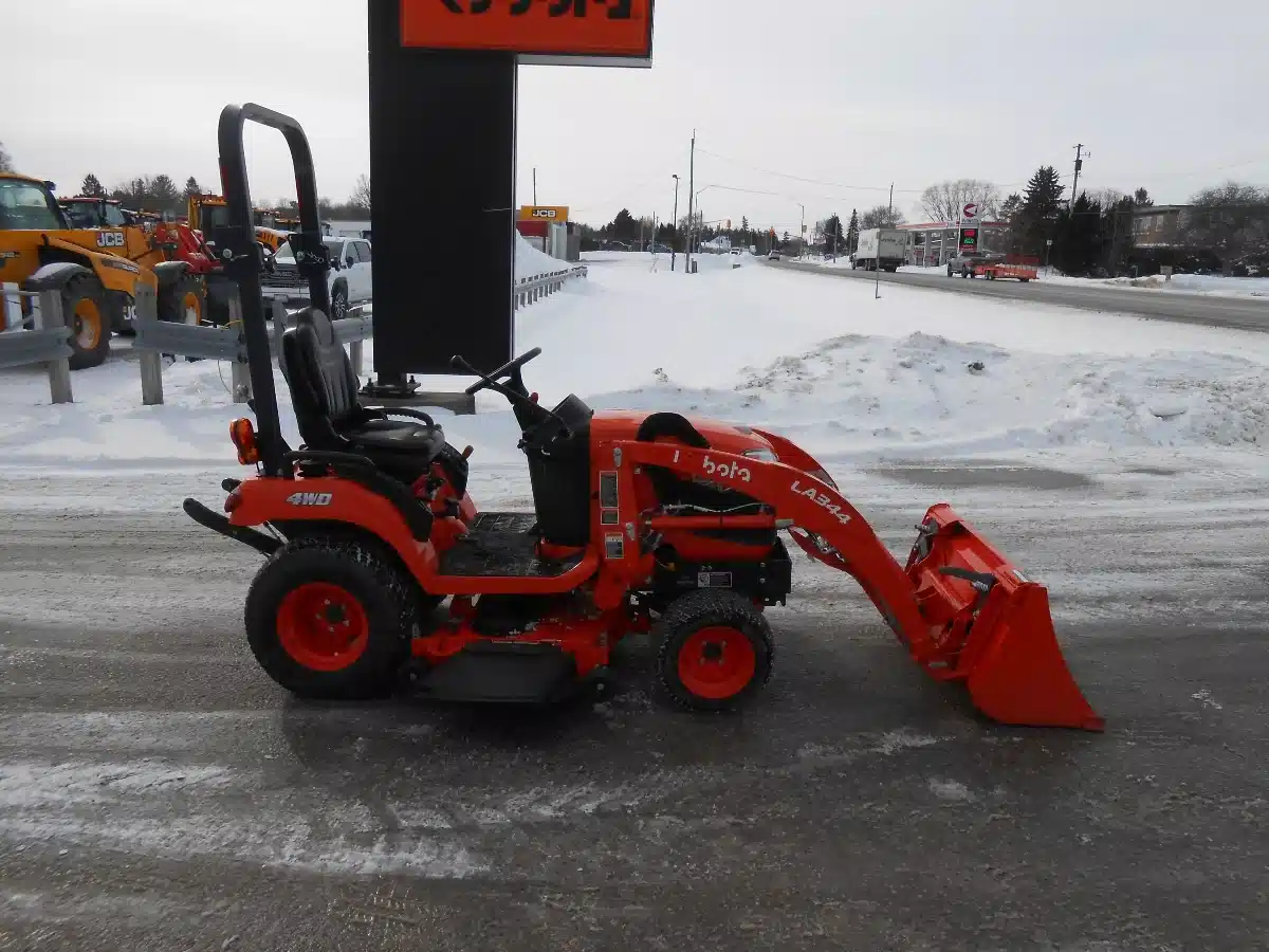 Gallery image 1 for 2015 Kubota BX2370-1 Tractor