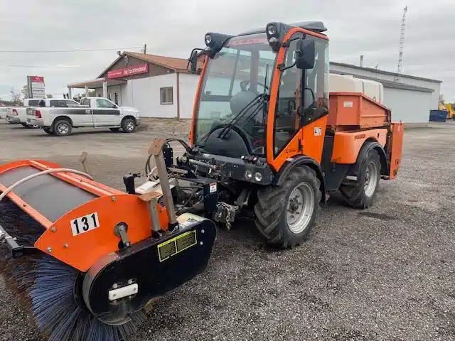 Gallery image 2 for Used 2015 Holder C992 Tractor