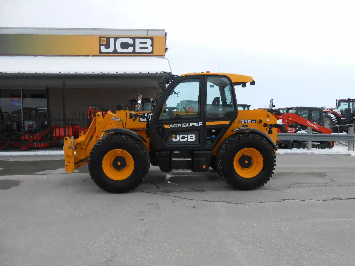Gallery image 1 for Used 2023 JCB 542-70 TeleHandler