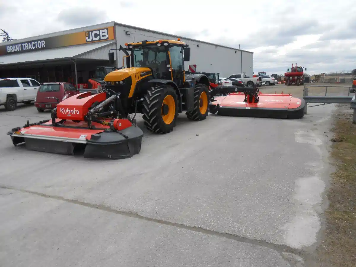 Gallery image 2 for Used 2022 Kubota DMC63100R Disc Mower Conditioner
