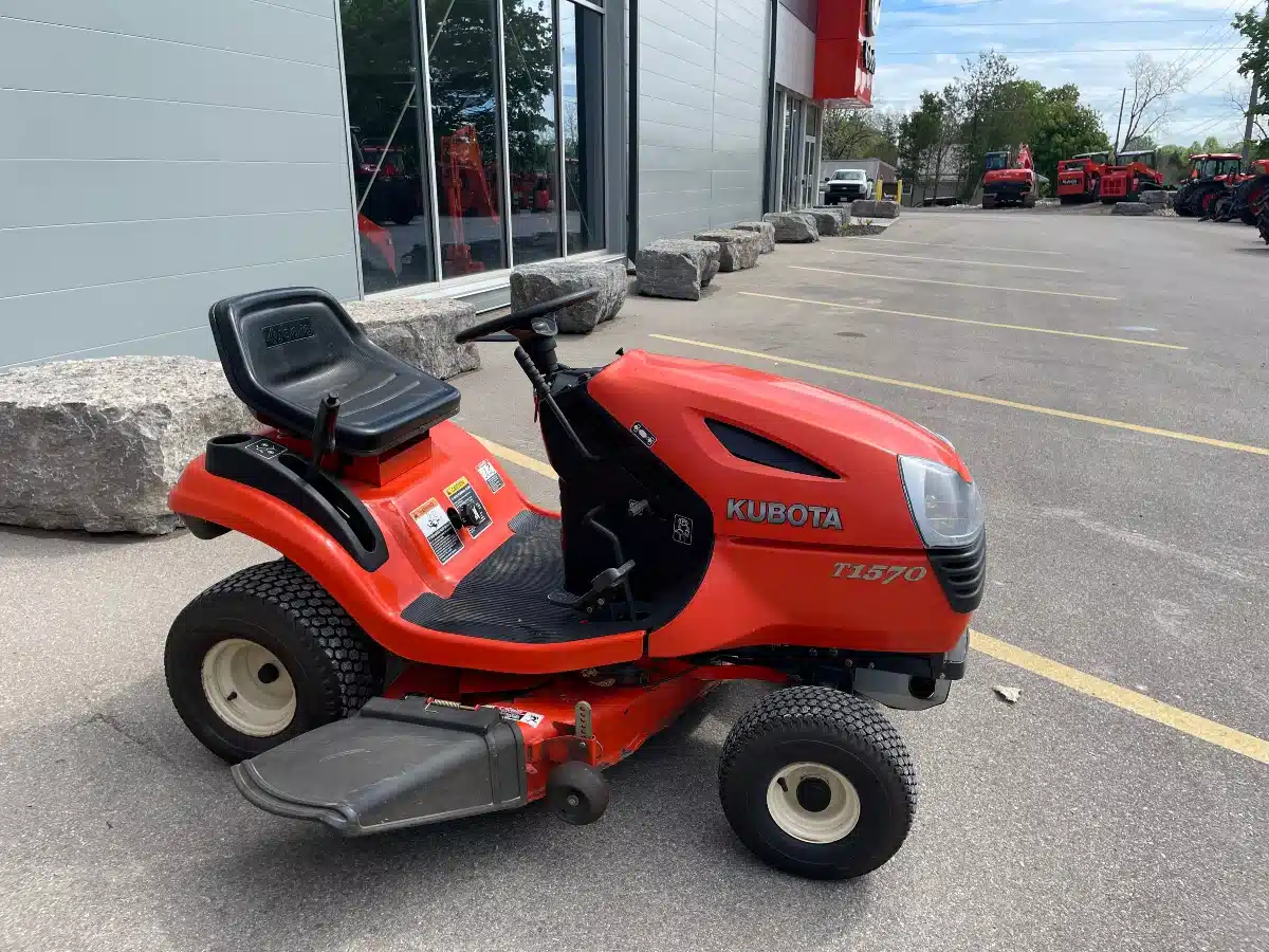 Gallery image 1 for Used 2005 Kubota T1570 Lawn Tractor