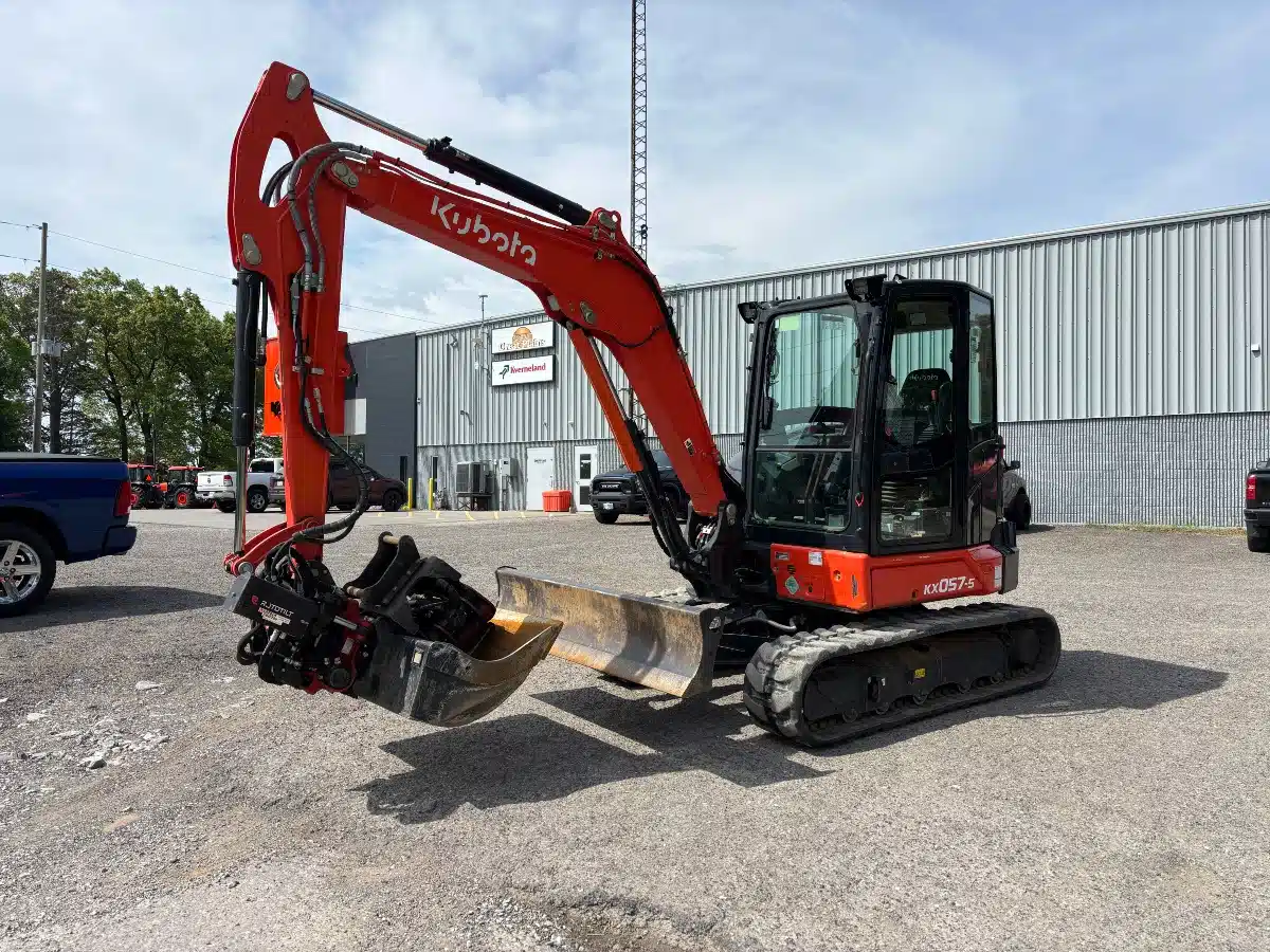 Gallery image 1 for Used 2021 Kubota KX057-5 Excavator