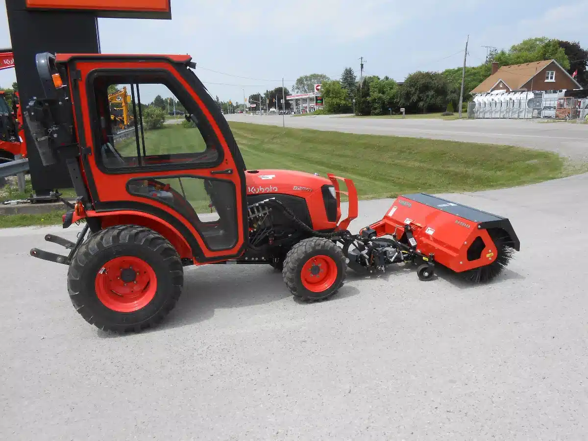 Gallery image 2 for Used 2024 Kubota B2601 Tractor