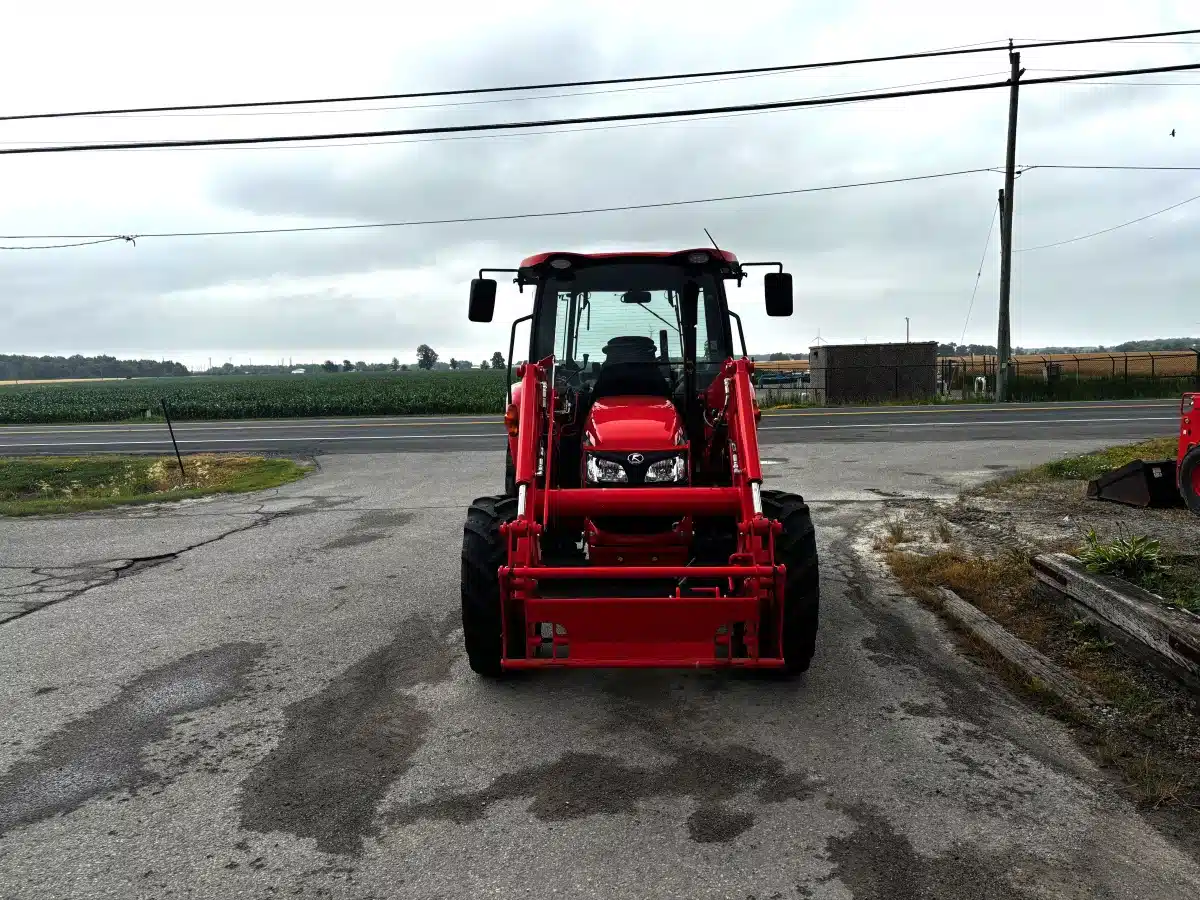 Gallery image 2 for Used 2020 Kubota M4D-071 Tractor