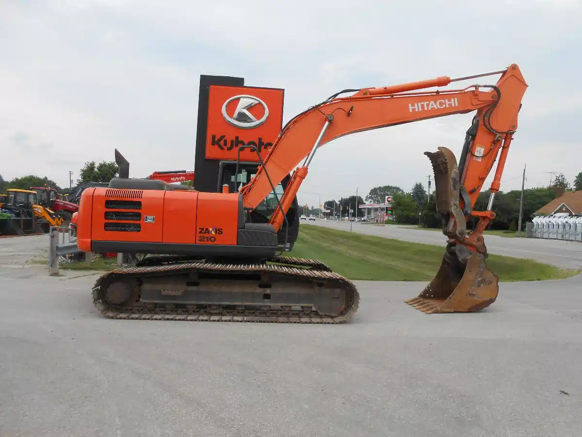 Gallery image 2 for Used 2014 Hitachi ZX210LC-5 Excavator