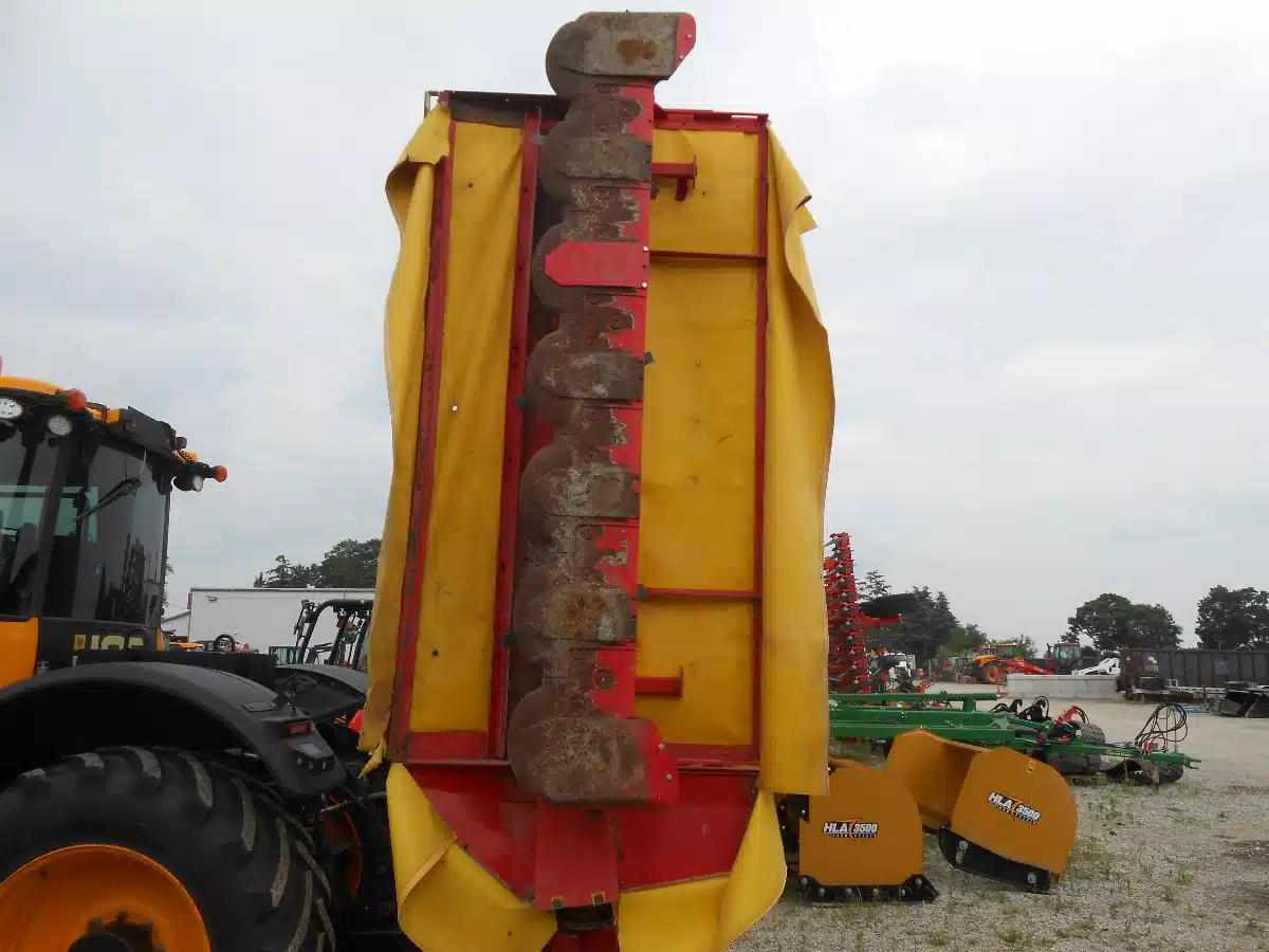 Gallery image 2 for Used Poettinger 8600 Disc Mower