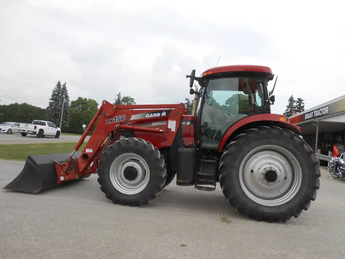 Gallery image 2 for Used 2006 Case IH MXU125 Tractor