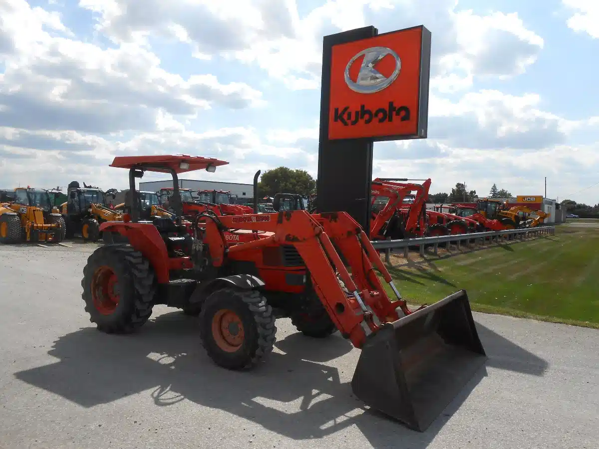 Gallery image 1 for Used 2001 Kubota M9000 Tractor