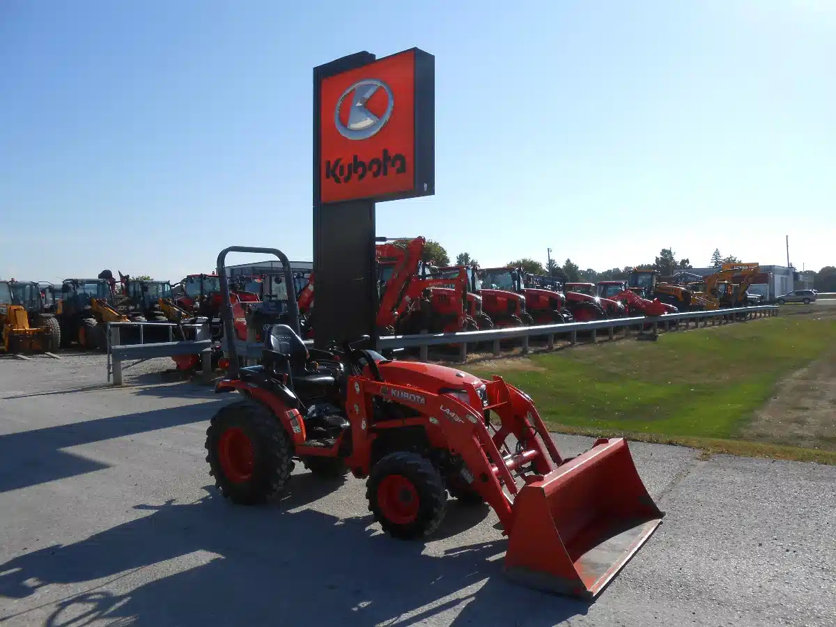 Gallery image 1 for Used 2022 Kubota B2601 Tractor