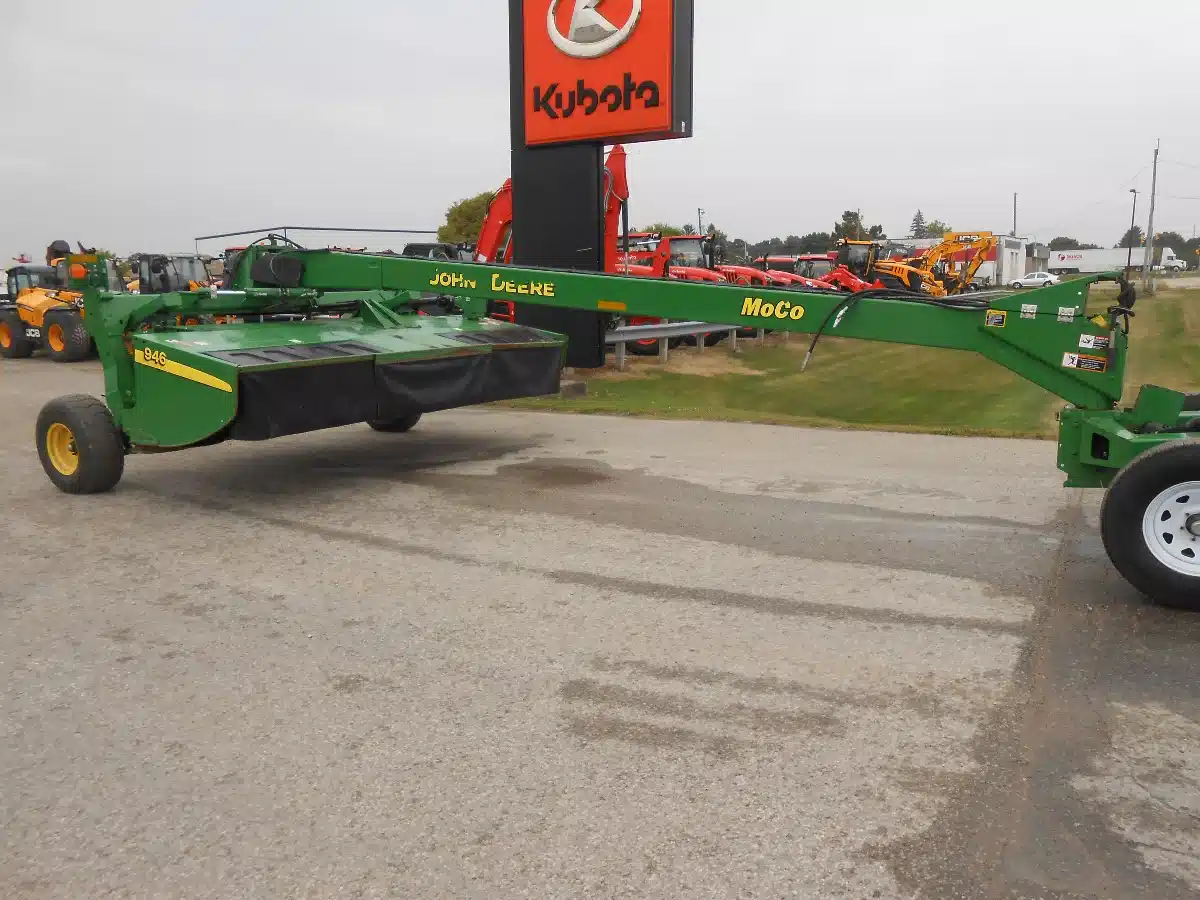 Gallery image 2 for Used 2018 John Deere 946 Disc Mower Conditioner