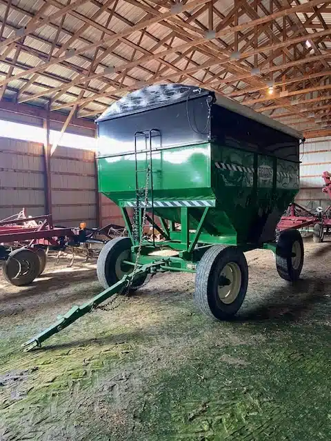 Used Bruns Manufacturing 400 Gravity Box