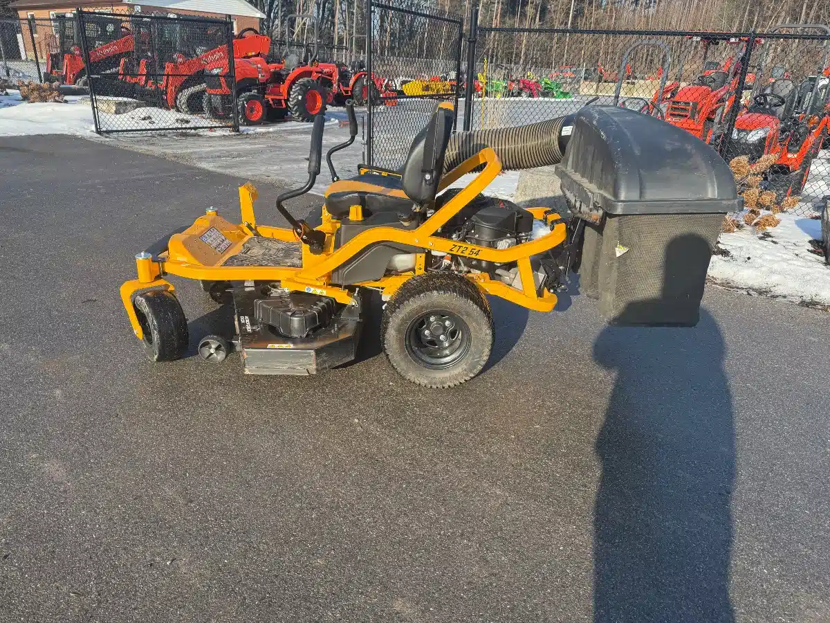 2019 Cub Cadet ZT2 54 Mower - Zero Turn
