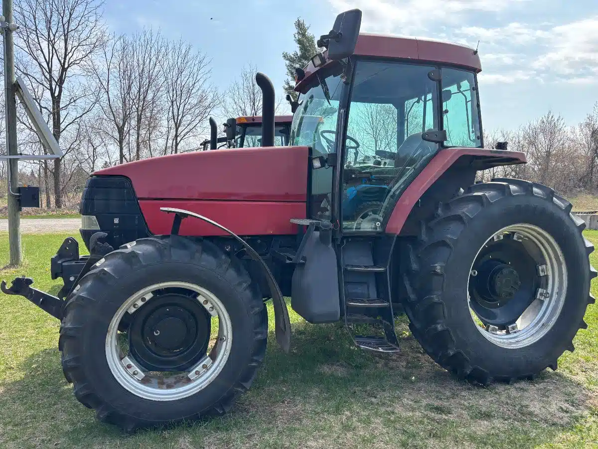 Gallery image 2 for 1998 Case IH MX135 Tractor