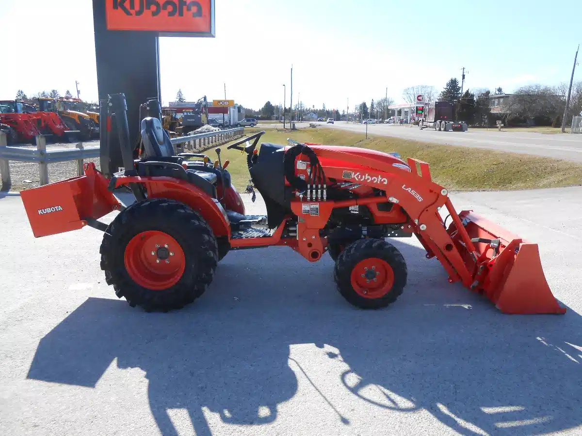 Gallery image 2 for 2021 Kubota LX2610 Tractor