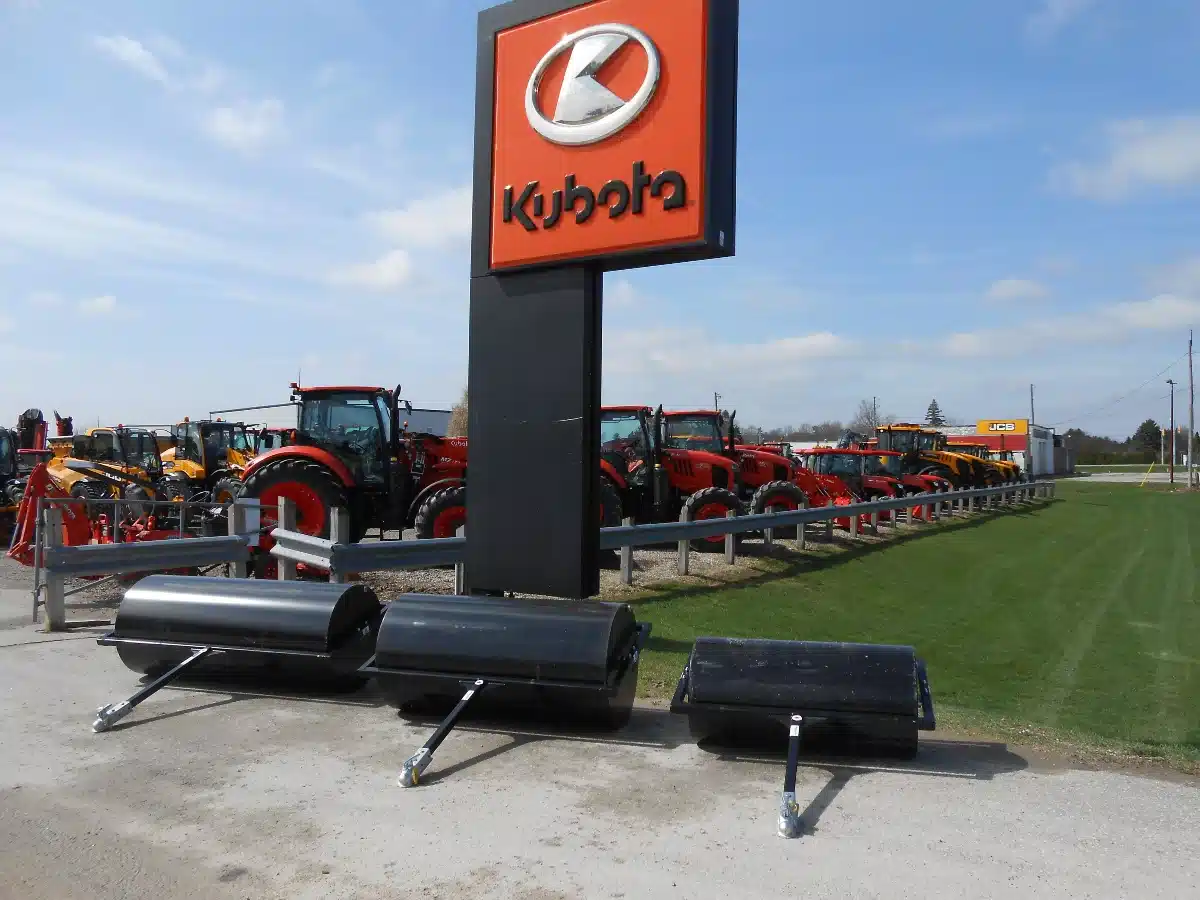 Photo de la Galerie 1 pour 2026 Mapleside MFG Lawn Rouleau à Terre
