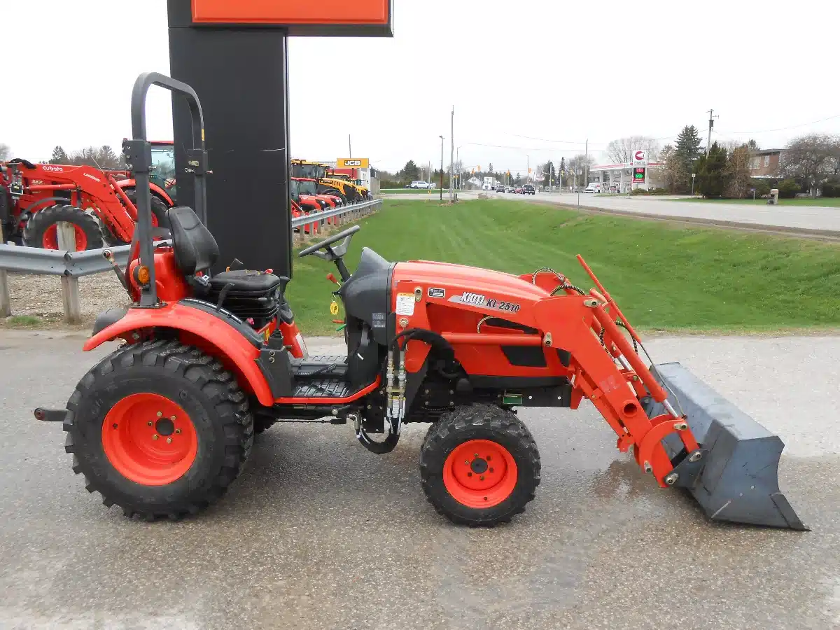 Gallery image 2 for 2020 Kioti CK2510 HST Tractor