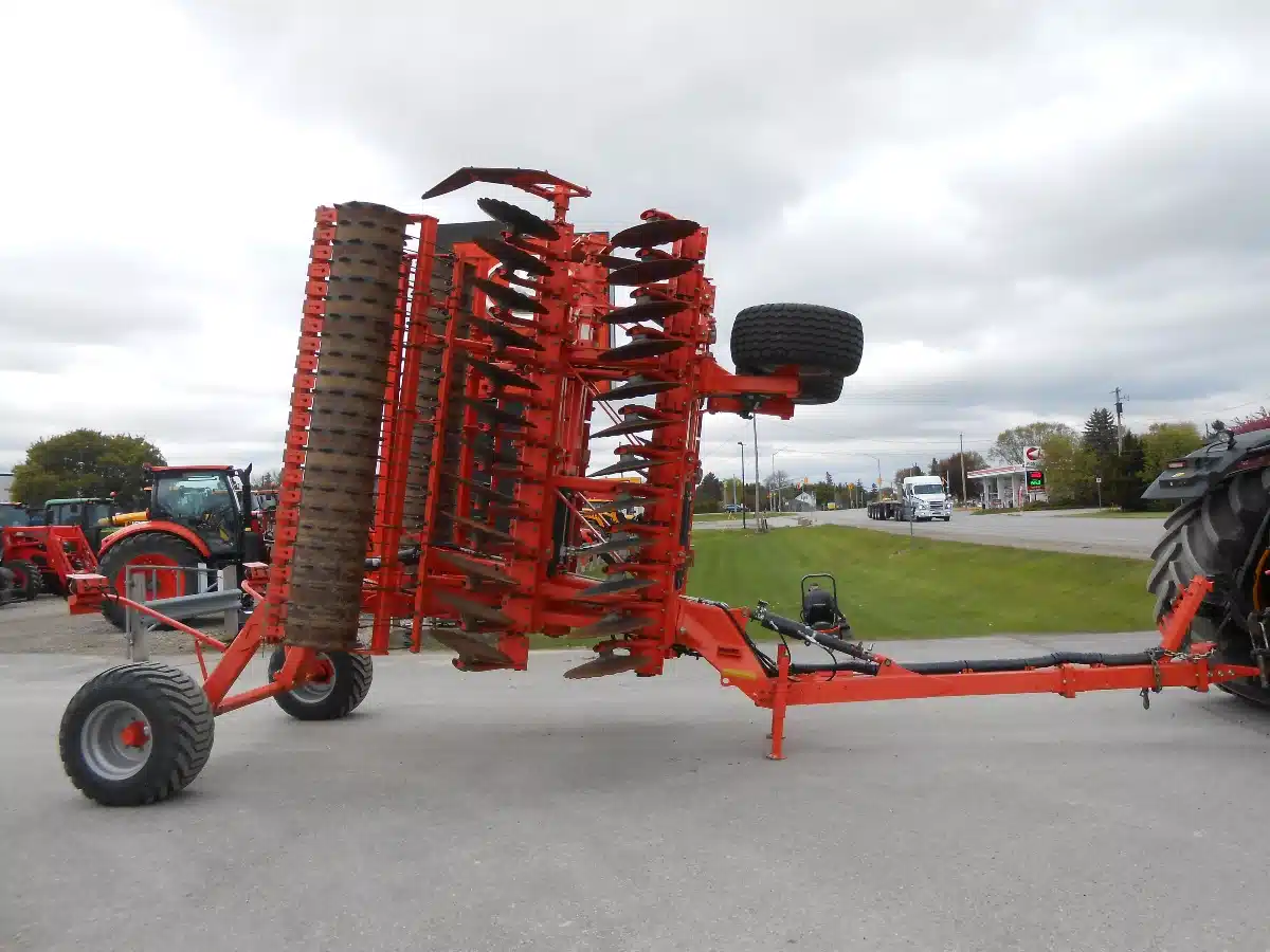 Gallery image 2 for 2022 Kubota CD2600T Disc