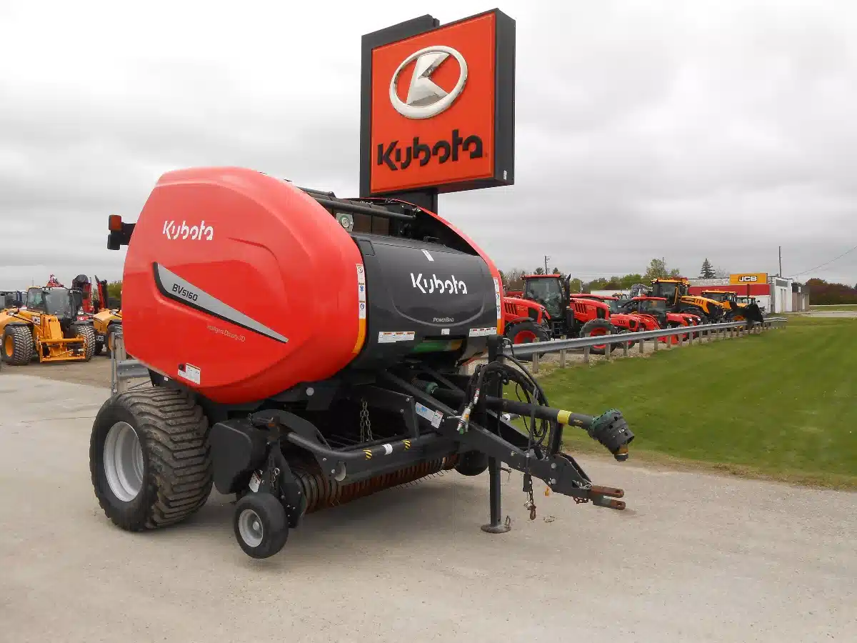 Gallery image 1 for 2023 Kubota BV5160 SC14 Round Baler