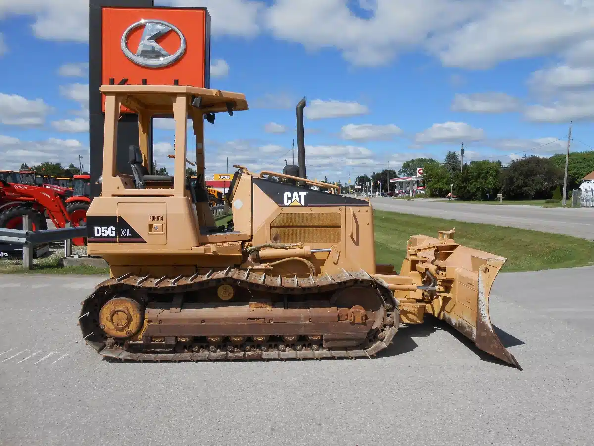 Photo de la Galerie 2 pour 2005 Caterpillar D5G XL Bouteur
