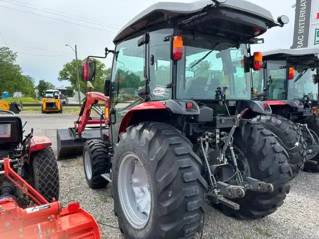 Photo de la Galerie 2 pour 2022 Massey Ferguson 1840 M Tracteur