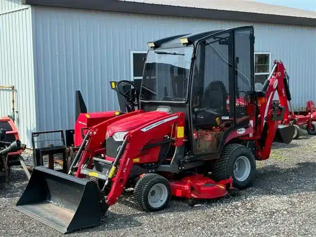 Gallery image 1 for 2020 Massey Ferguson GC1723 Tractor