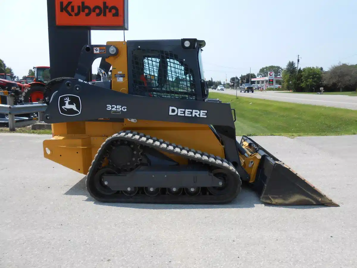 Gallery image 2 for 2025 John Deere 325G Track Loader