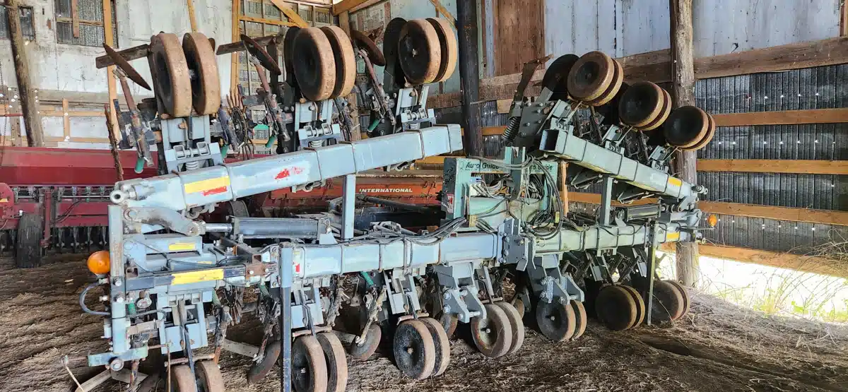 Hiniker 5000 Row Crop Cultivator