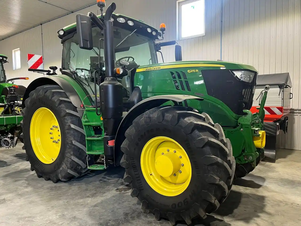 Gallery image 1 for Used 2020 John Deere 6215R Tractor