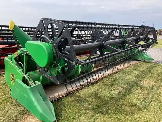 Gallery image 1 for Used John Deere 920F Header - Flex