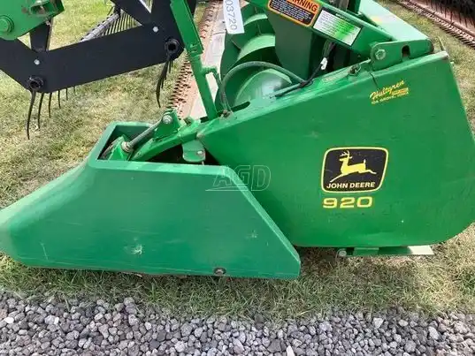 Gallery image 2 for Used John Deere 920F Header - Flex